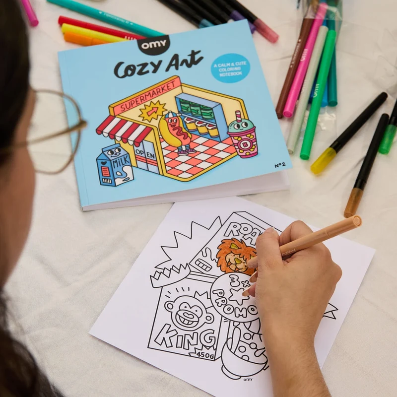 Cozy Art – Cahier de coloriage “Super Market” – 28 pages détachables kawaii (21×21 cm)