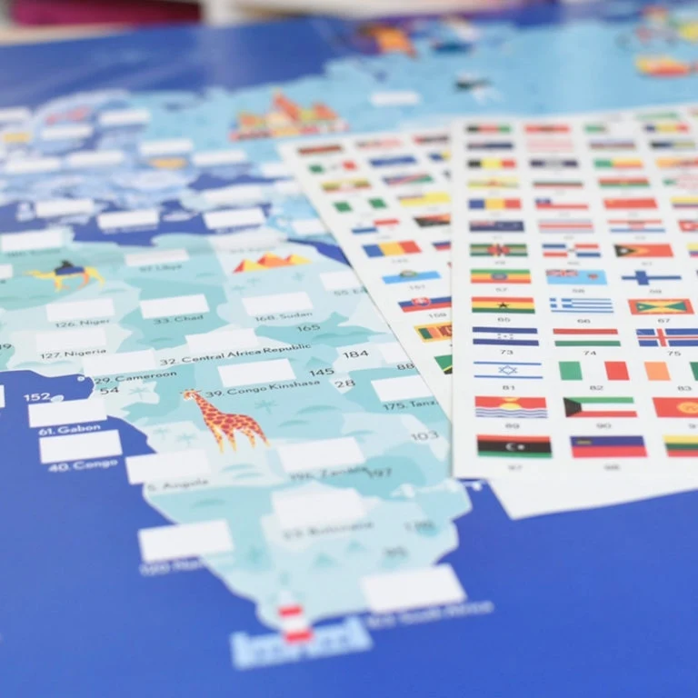 Poster pédagogique drapeaux du monde enfant – Stickers Poppik