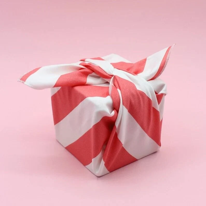 Furoshiki Rayures Roses en coton – Emballage cadeau zéro déchet (4 tailles)