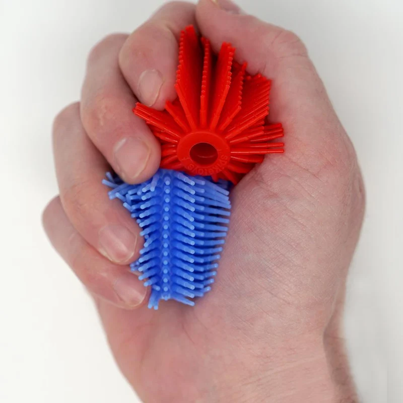 Spike Pencil Grippers (Pink) / Pinces à crayons (rose)