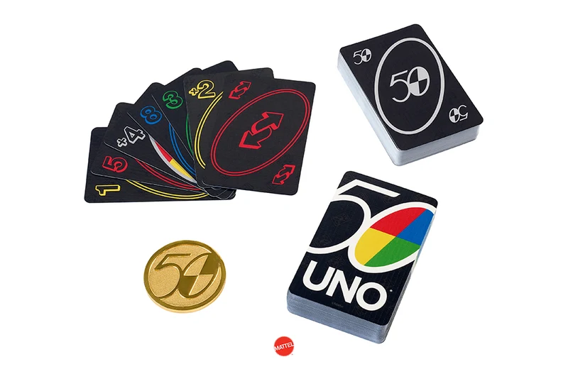Uno 50th Anniversary Limited Edition Card Game / Jeu de cartes en édition limitée pour le 50e anniversaire