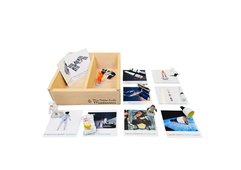 Coffret figurines l'espace