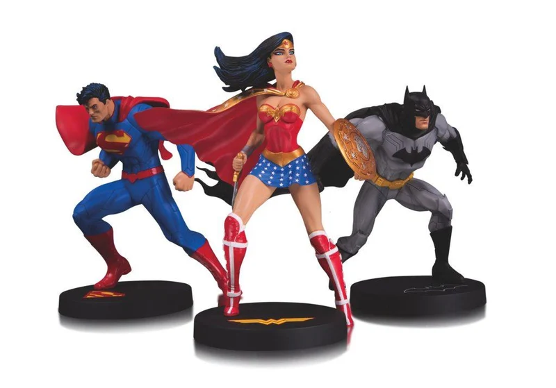 DC Comics Batman Superman Wonder Woman Figurine (Set of 3/Ensemble de 3) (Montreal, In-Store or Pickup ONLY/En magasin ou ramassage seulement)